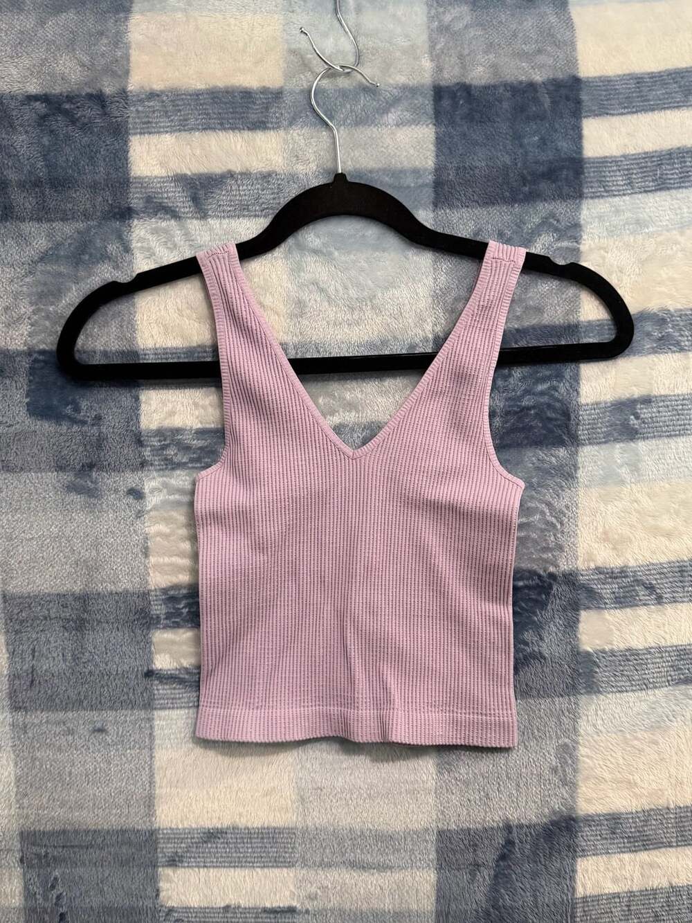Comfort Cove Clothing Light Purple Ribbed V-Neck Cropped Tank Top